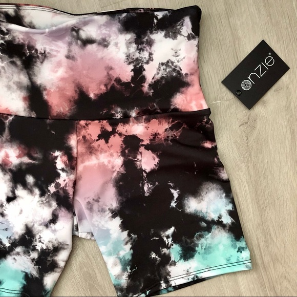 NWT Onzie Mini Bike High Waist Shorts • Tie Dye • - Picture 6 of 8